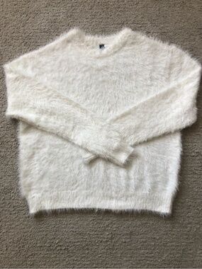 H&M. DIVIDED- Crewneck Sweater.